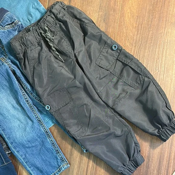Lot of 3T pants. - Picture 4 of 9